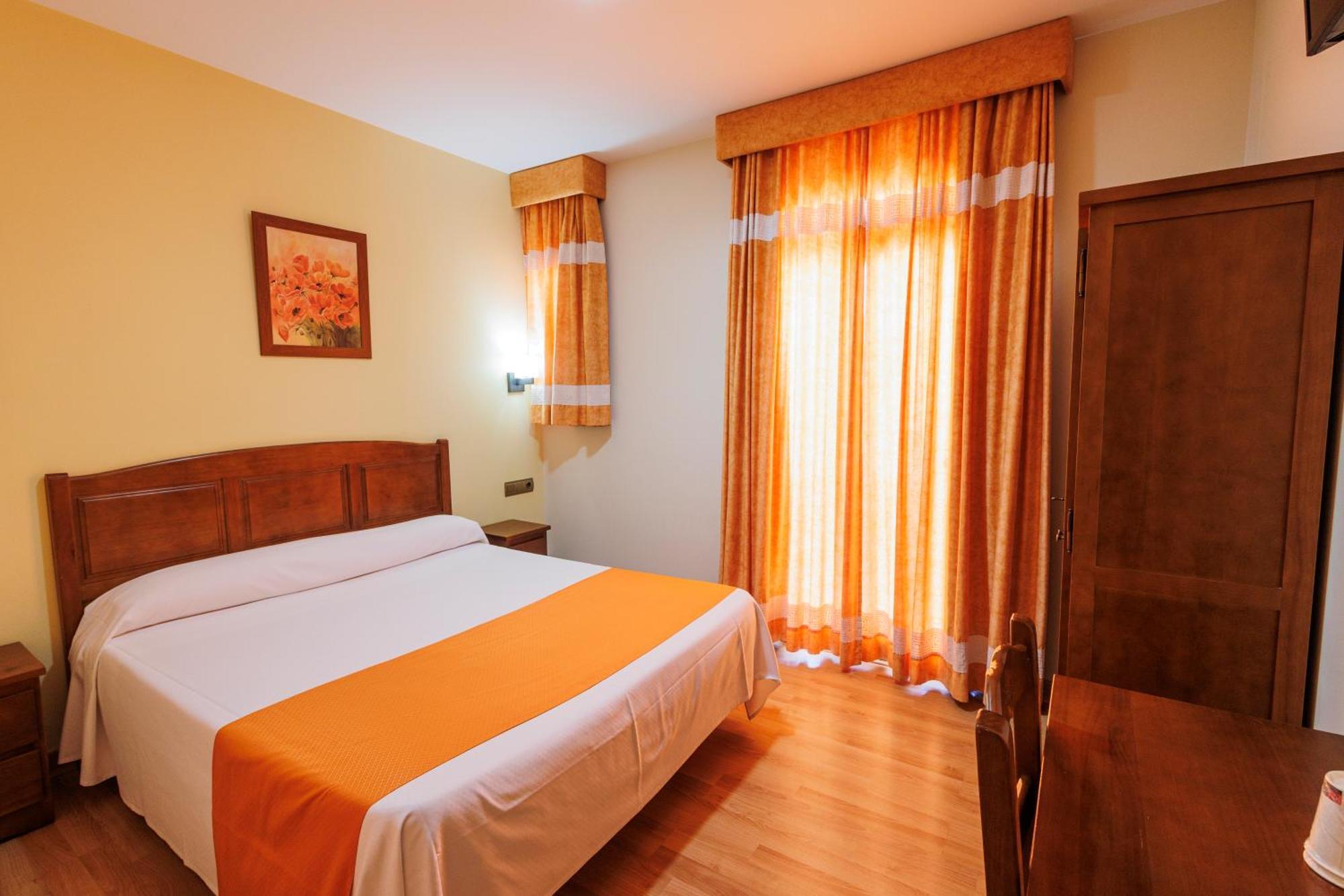 Hotel Pattaya Mocejón Extérieur photo