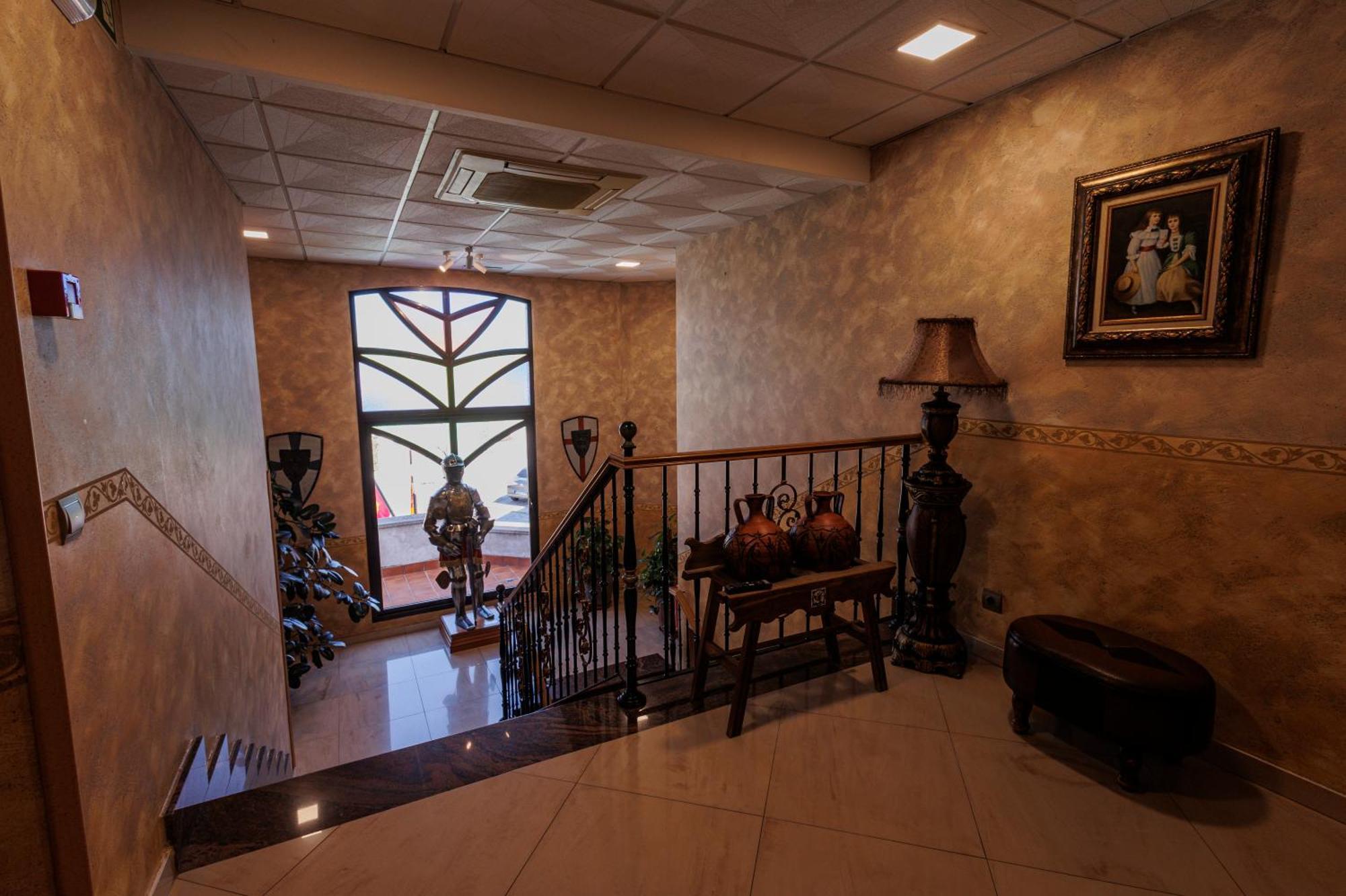 Hotel Pattaya Mocejón Extérieur photo