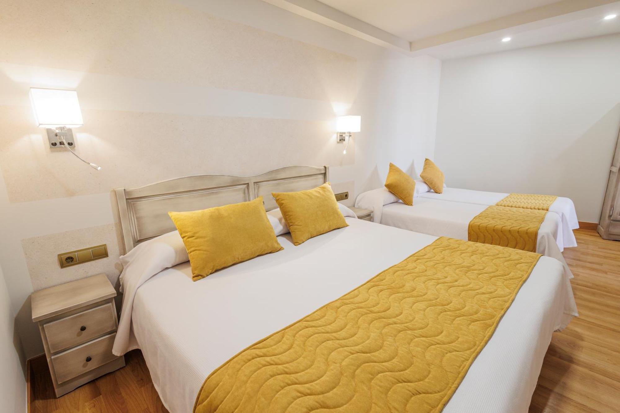 Hotel Pattaya Mocejón Extérieur photo