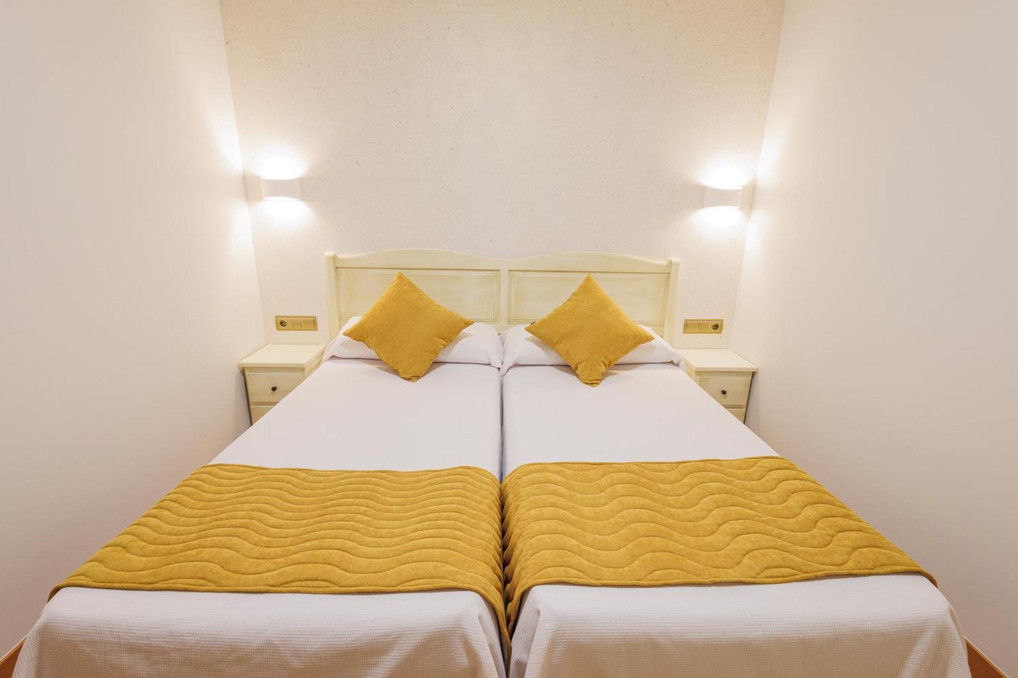 Hotel Pattaya Mocejón Extérieur photo