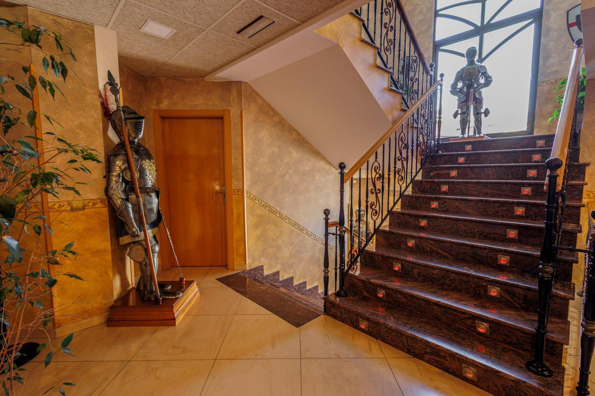Hotel Pattaya Mocejón Extérieur photo